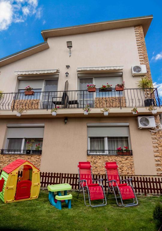 Floare De Iris Hotel Vama Veche Ngoại thất bức ảnh