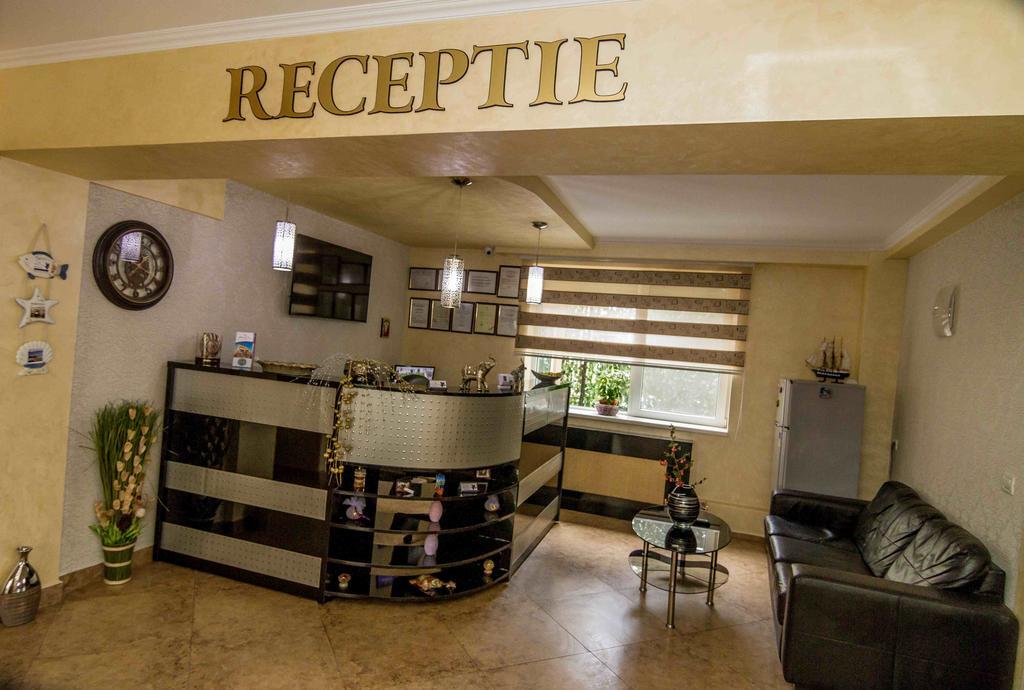 Floare De Iris Hotel Vama Veche Ngoại thất bức ảnh