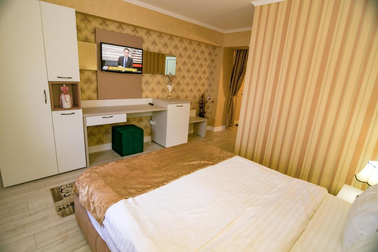 Floare De Iris Hotel Vama Veche Ngoại thất bức ảnh