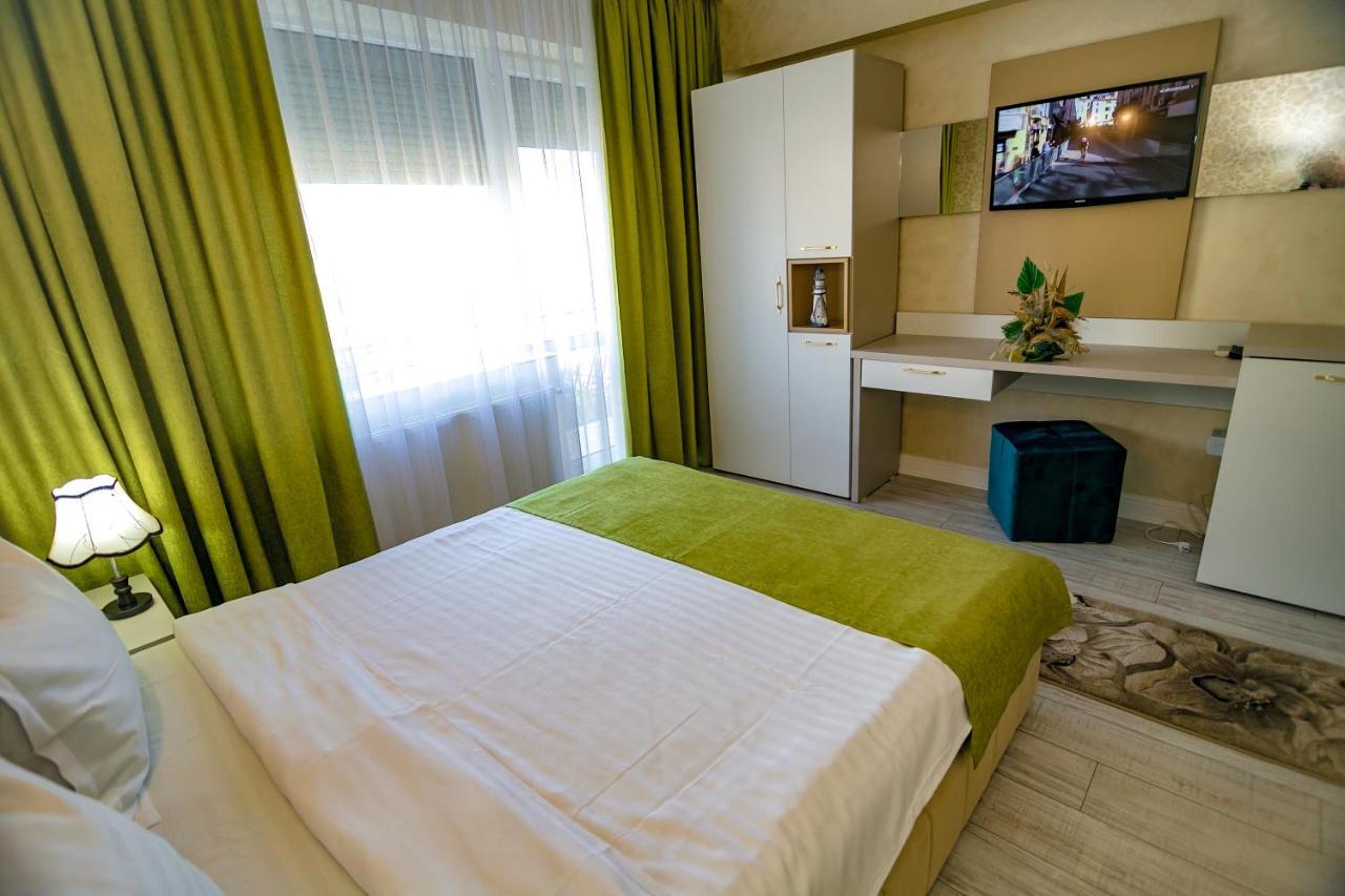 Floare De Iris Hotel Vama Veche Ngoại thất bức ảnh