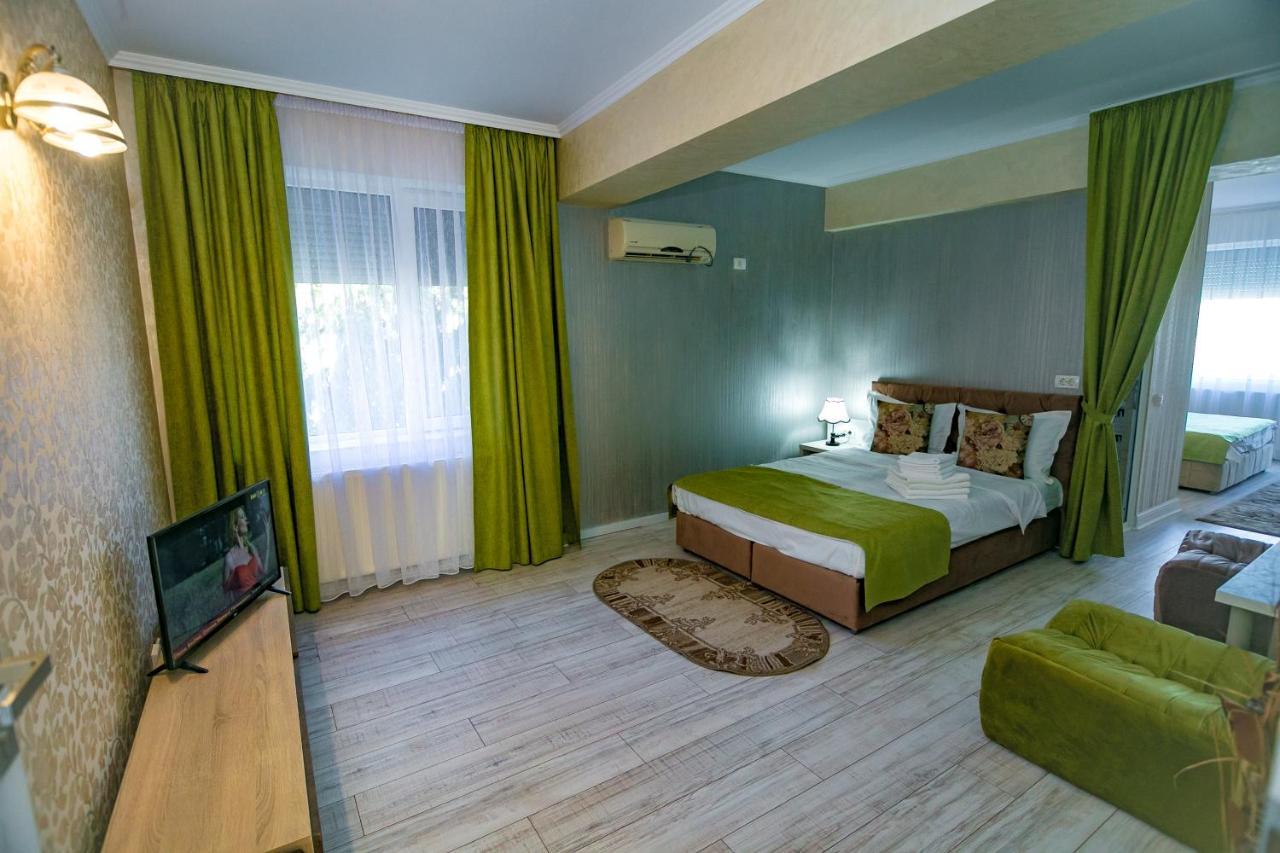 Floare De Iris Hotel Vama Veche Ngoại thất bức ảnh