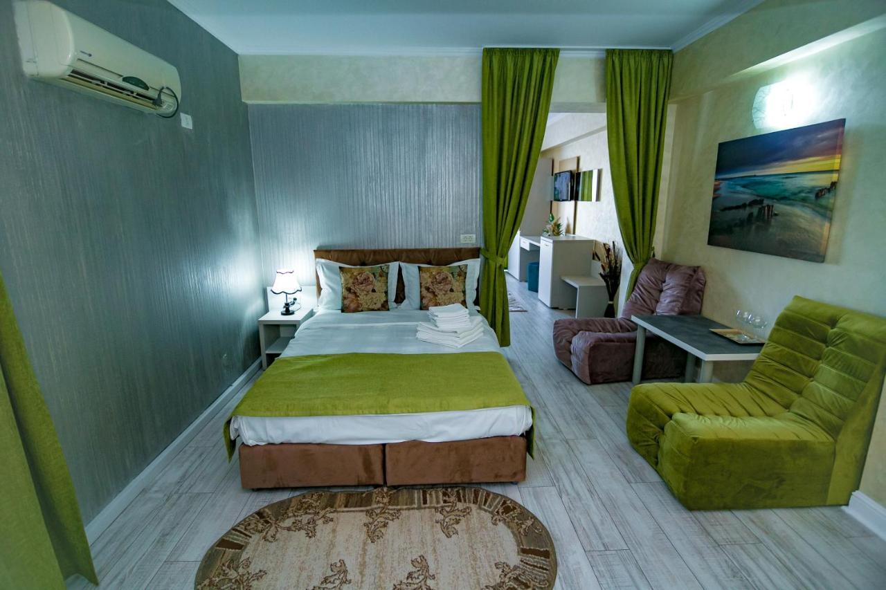 Floare De Iris Hotel Vama Veche Ngoại thất bức ảnh