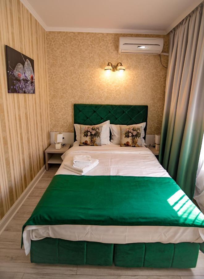 Floare De Iris Hotel Vama Veche Ngoại thất bức ảnh