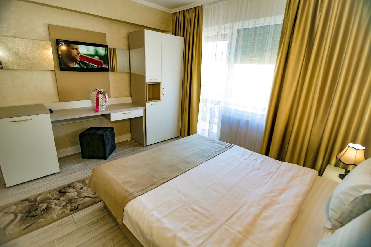 Floare De Iris Hotel Vama Veche Ngoại thất bức ảnh