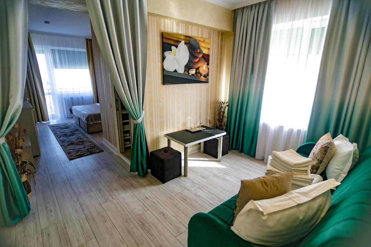 Floare De Iris Hotel Vama Veche Ngoại thất bức ảnh