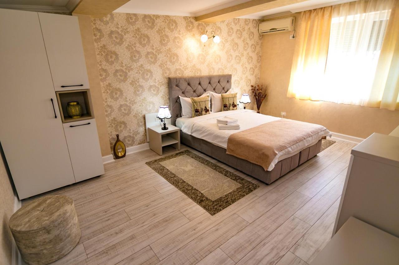 Floare De Iris Hotel Vama Veche Ngoại thất bức ảnh