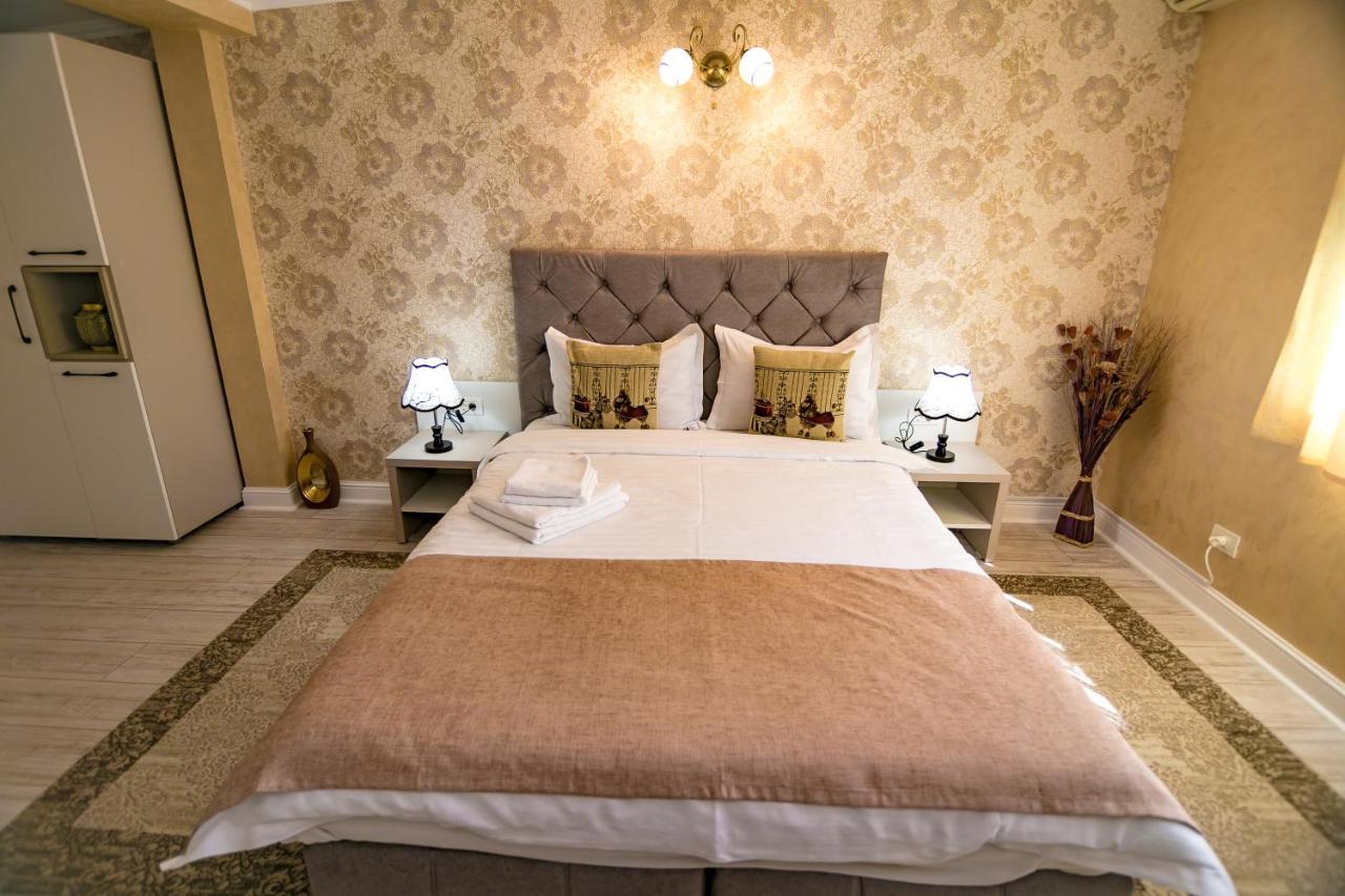 Floare De Iris Hotel Vama Veche Ngoại thất bức ảnh